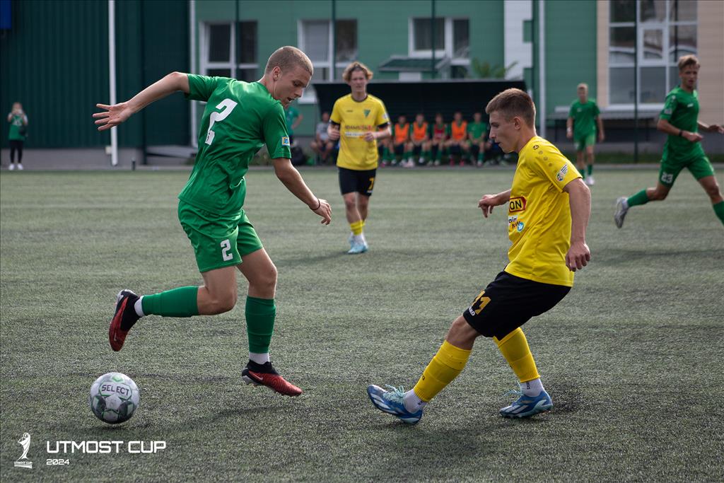 Group B. Ревера 1908 (Івано-Франківськ) (1:4) Зміна (Київ)