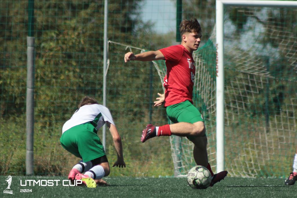 Group A. Локомотив (Київ) (2:0) Нива (Вінниця)